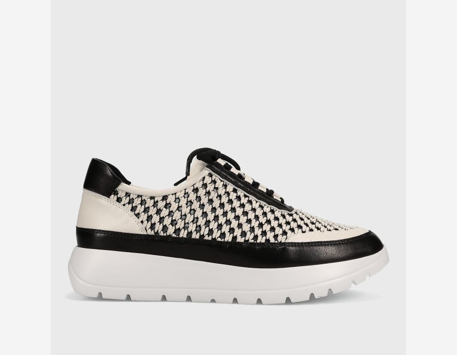 VANELI SPORT QUBI SNEAKER IN BLACK ITESS