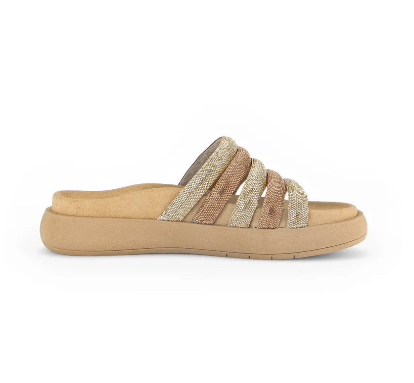 GABOR SLIP ON SANDAL IN GOLD