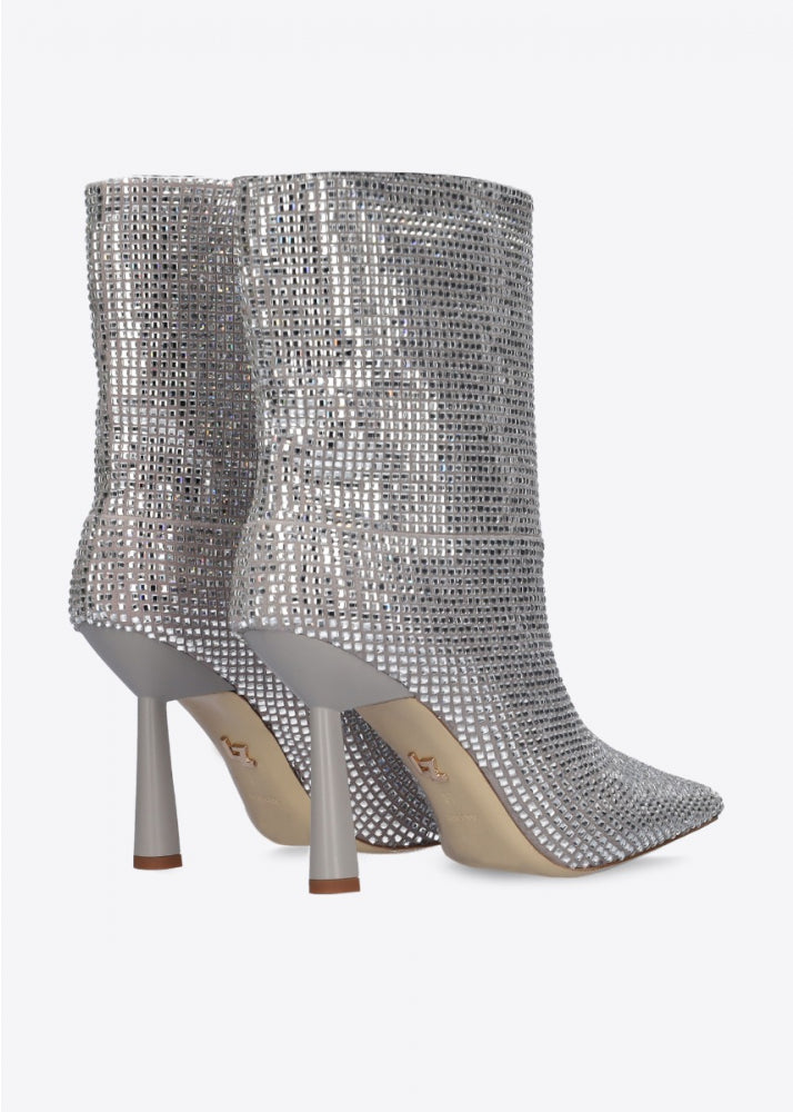 LOLA CRUZ KOILO BOOT IN SILVER