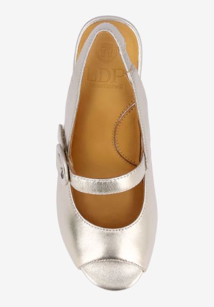 L'AMOUR DES PIEDS MERRYN IN CHAMPANGE