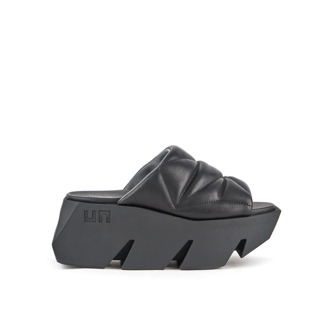 UNITED NUDE PULL PUFFY SANDAL IN BLACK