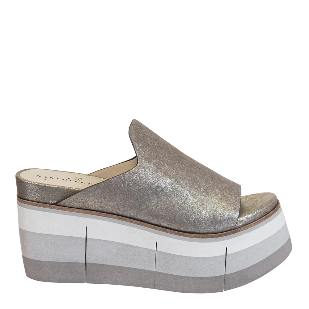 NAKED FEET FLOW SANDAL PLATFORM IN SILVER