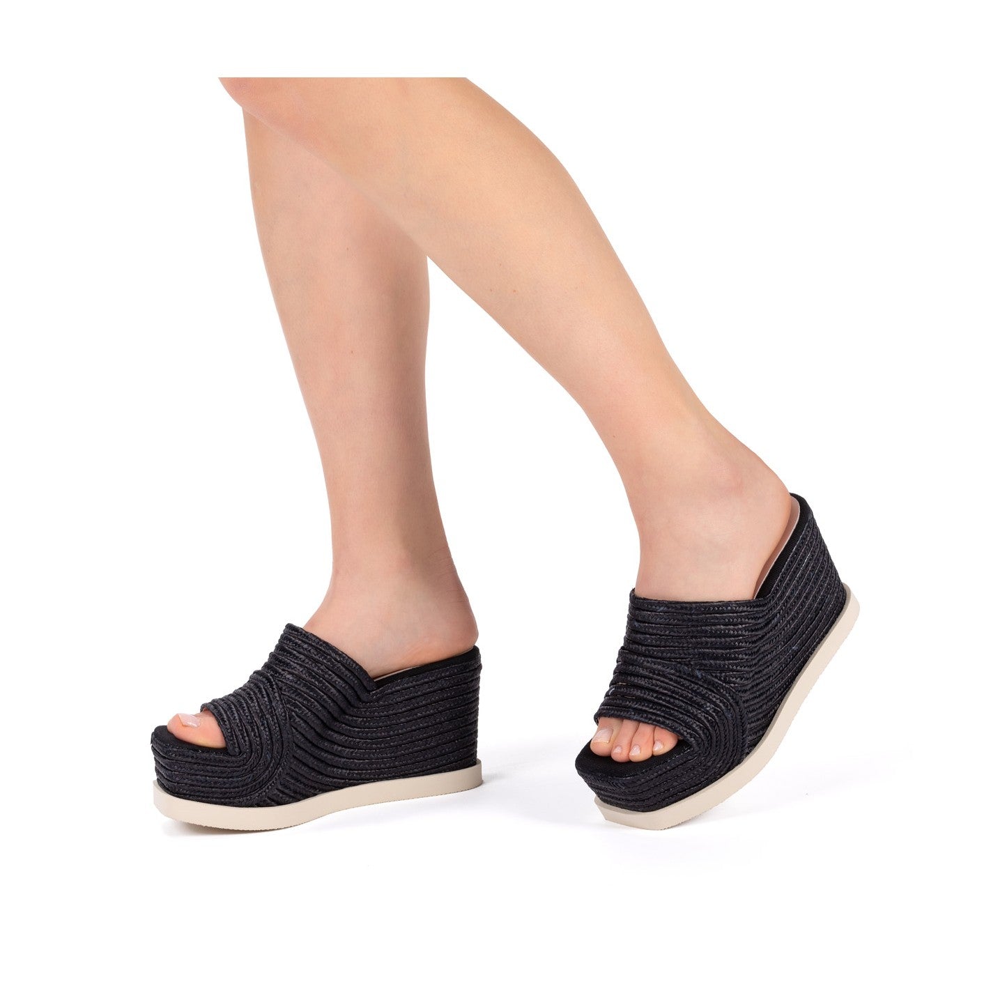 KANNA ELVIA WEDGE SANDAL IN BLACK