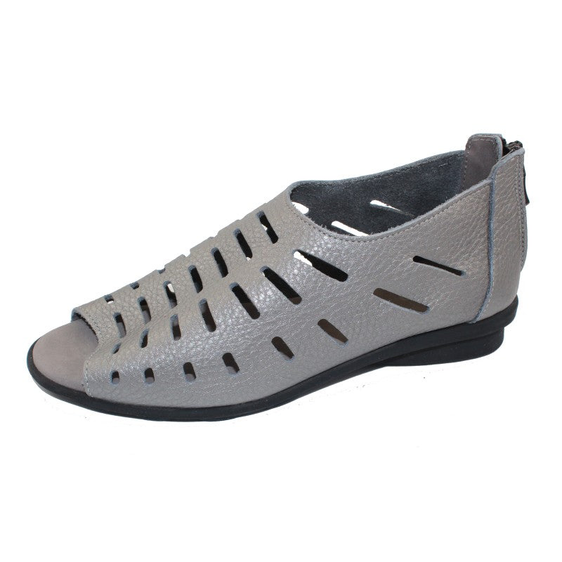 ARCHE DENYLI SLIP ON IN SILVER