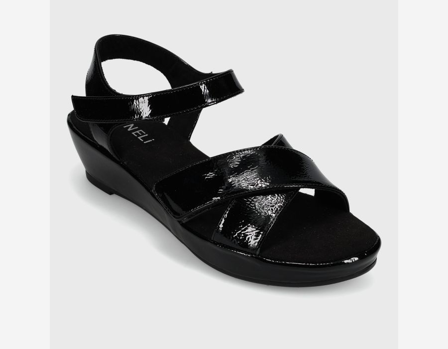VANELI ENDRE WEDGE SANDAL IN BLACK NAPLAK