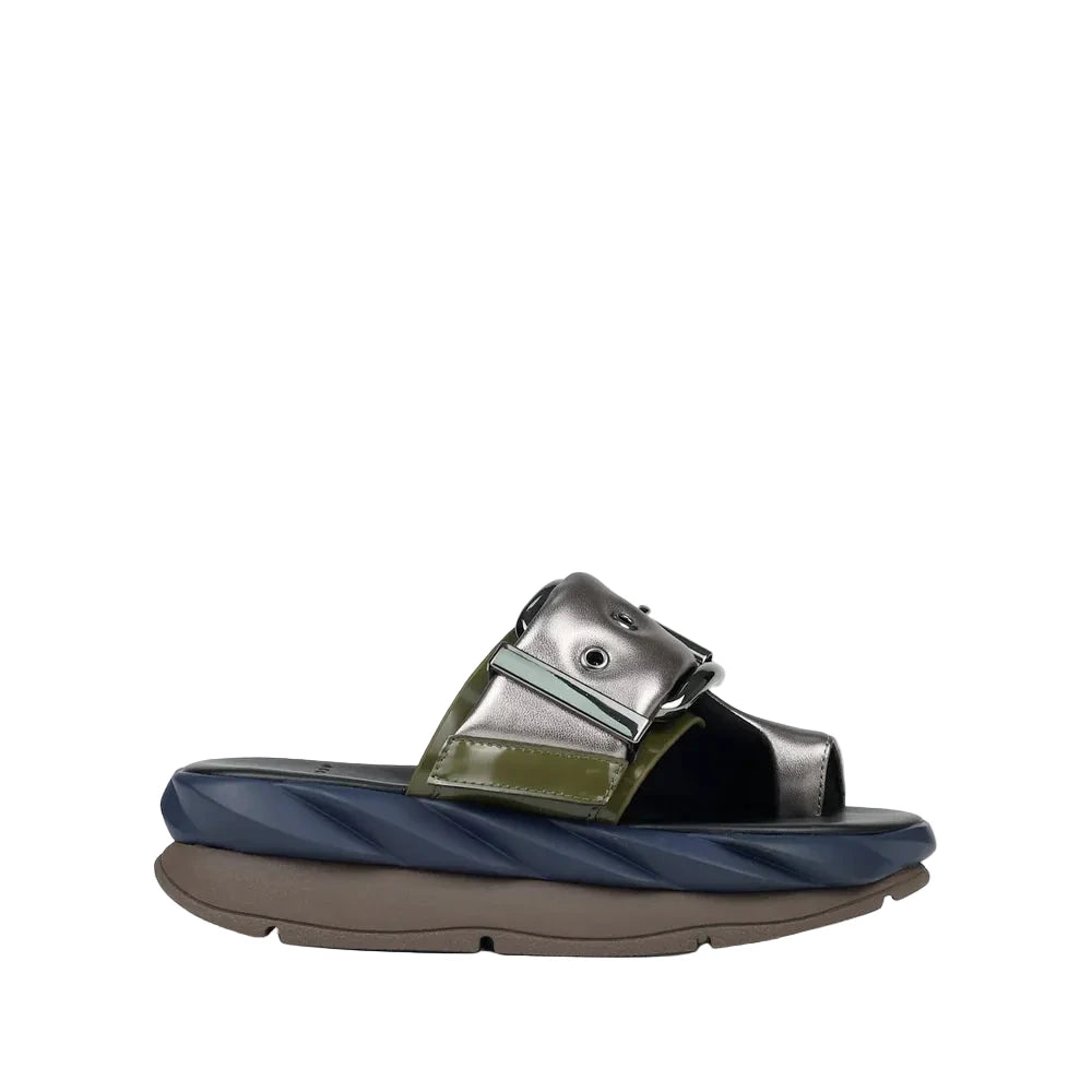 4CCCCEES MELLOW GLOW SANDAL IN GUNMETAL