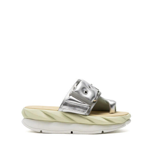 4CCCCEES MELLOW GLOW SANDAL IN SILVER