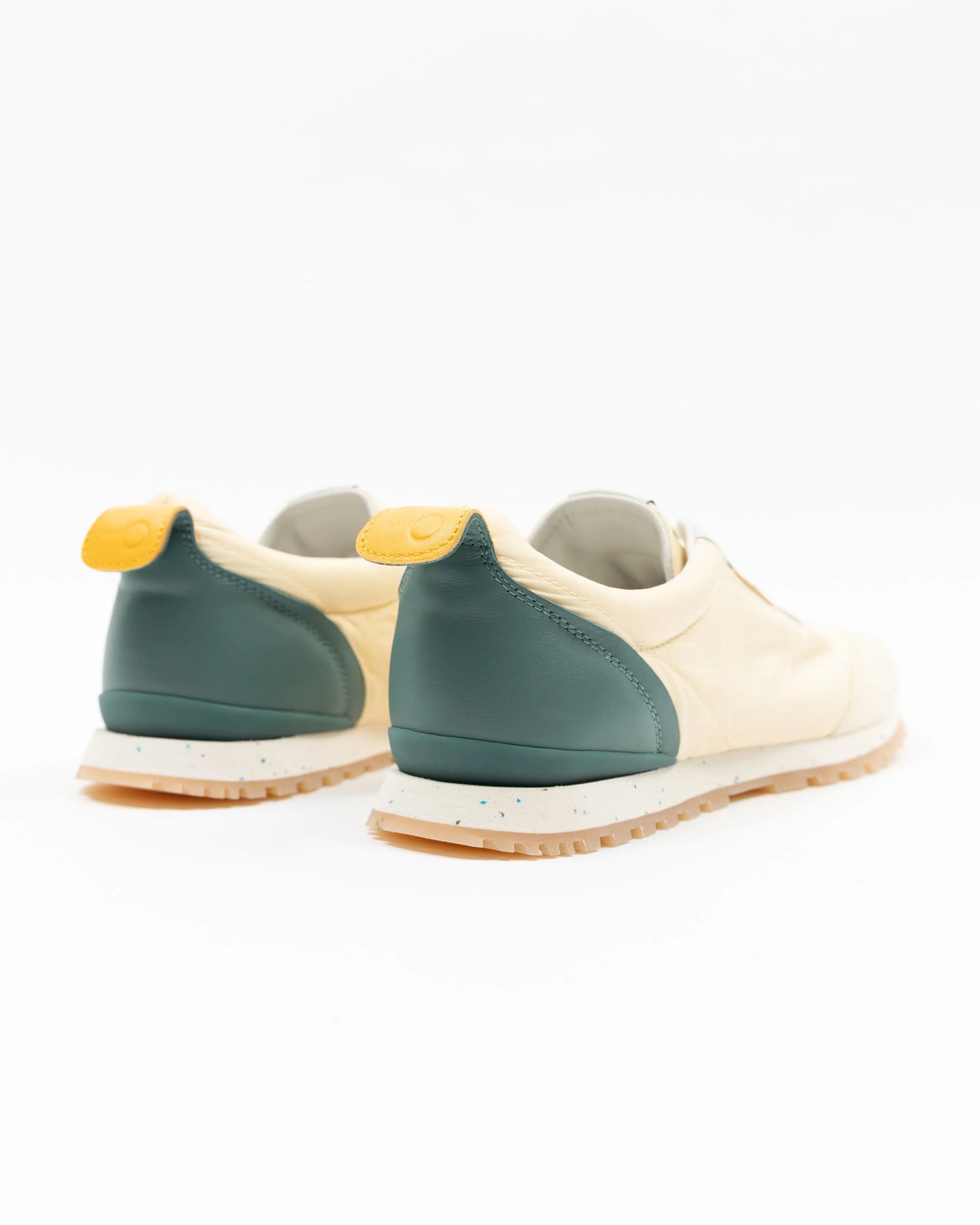 ONCEPT TOKYO MINIMAL SNEAKER IN BEIGE