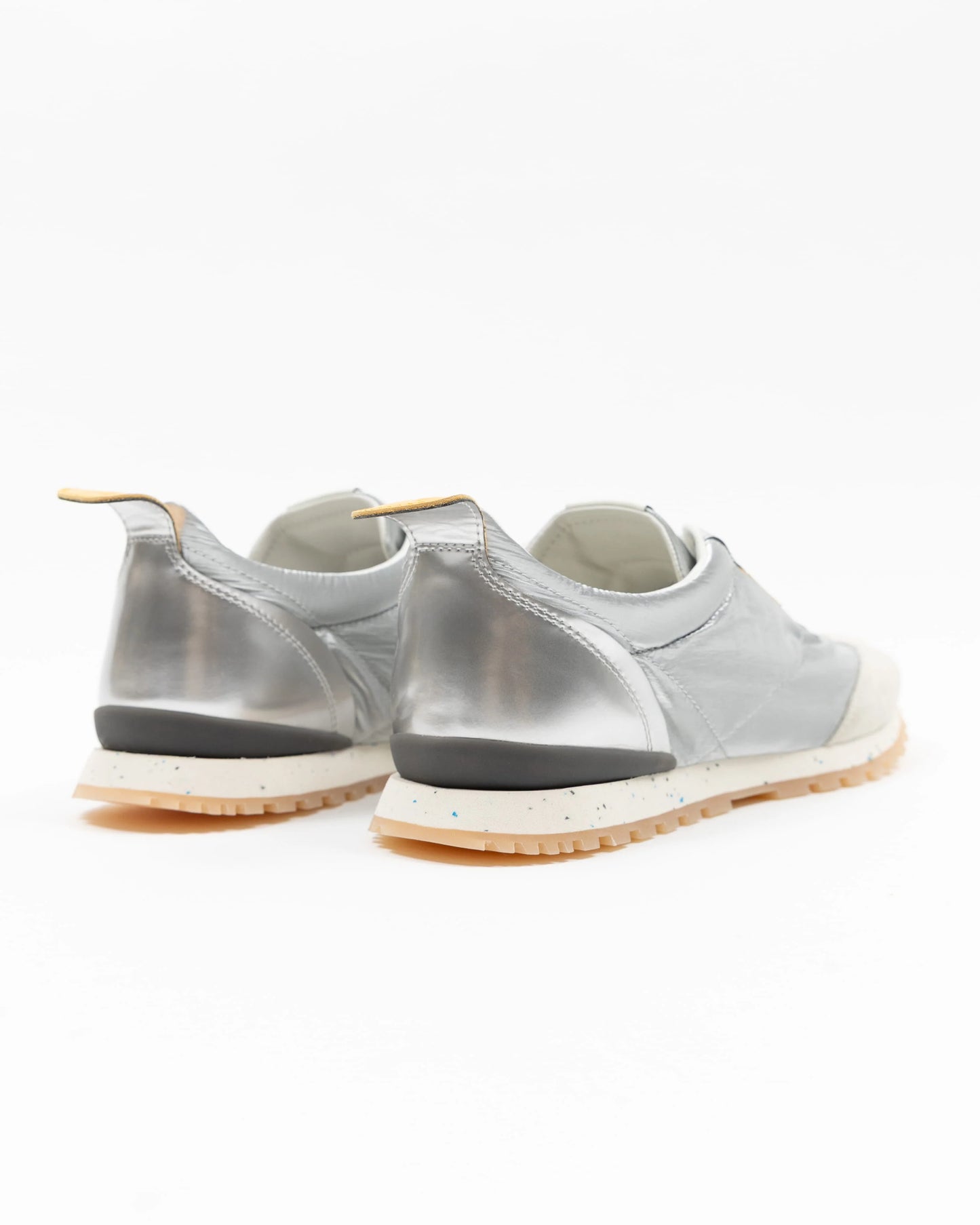 ONCEPT TOKYO MINIMAL SNEAKER IN PLATINUM