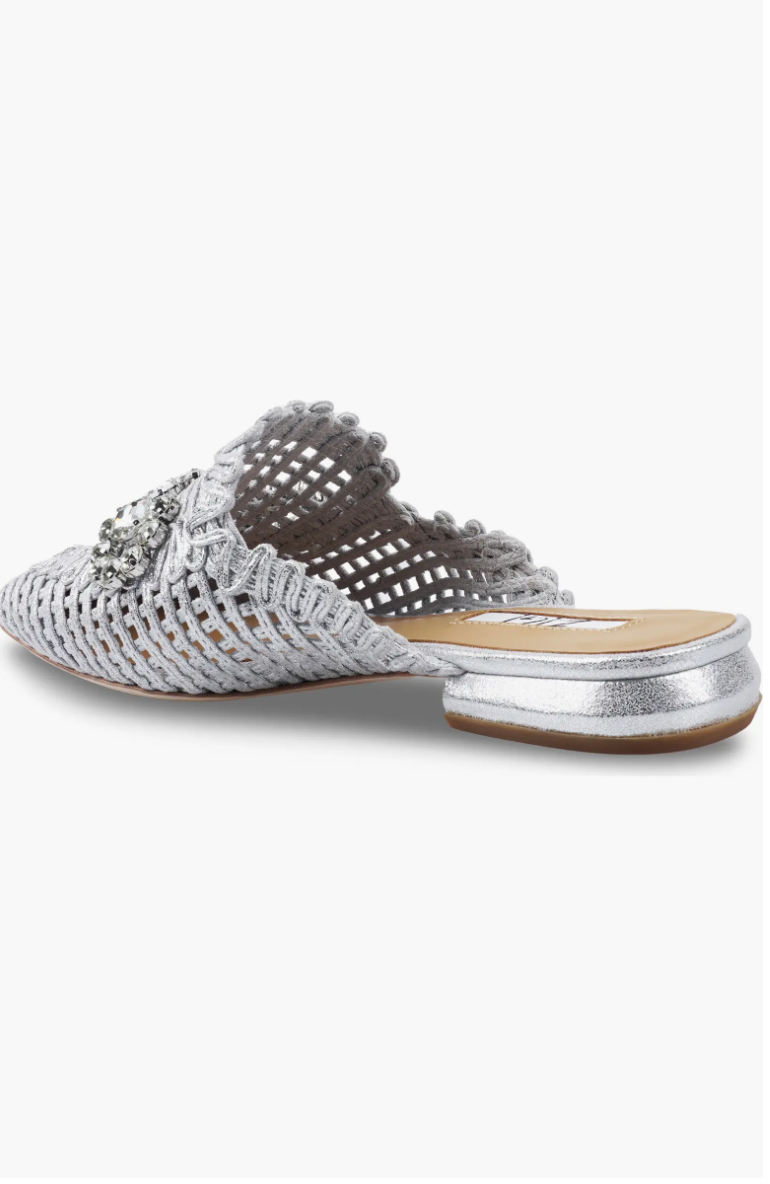 METALLIC LOAFER SLIDE IN SILVER